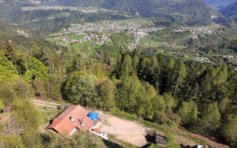 Baita Costa Di Gial: Bjergrige Landskabsformer, Highland, Bakke, Bjerg, Landskab, Hill Station, Landdistrikt, Menneskelig Bosættelse, Landsby, Bjergkæde