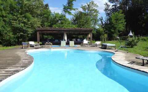Villa Poggio Zucchino, Pool, Wellness, Piacenza: Svømmepøl, Vand, Møbel, Udendørs Møbler, Udvej, Fritid, Stol, Skygge, Kompositmateriale, Eco Hotel