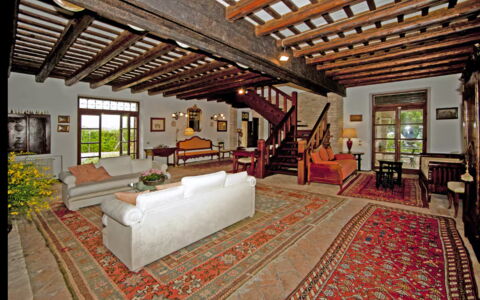 Villa Incanto: Indretning, Loft, Værelse, Stue, Couch, Stol, Hårdttræ, Design, Estate