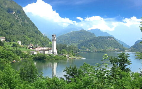Casa Ines, Feltre: Vand, Vandressourcer, Krop Af Vand, Bjerg, Vandvej, Highland, Bank, Bakke, Vandløb, Coastal Og Oceaniske Landskabsformer
