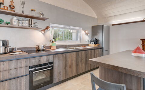Trulli di Luccio: Køkken, Countertop, Træ, Køkken Apparat, Indretning, Husholdningsapparat, Større Bandage, Gulvbelægning, Loft, Cabinetry