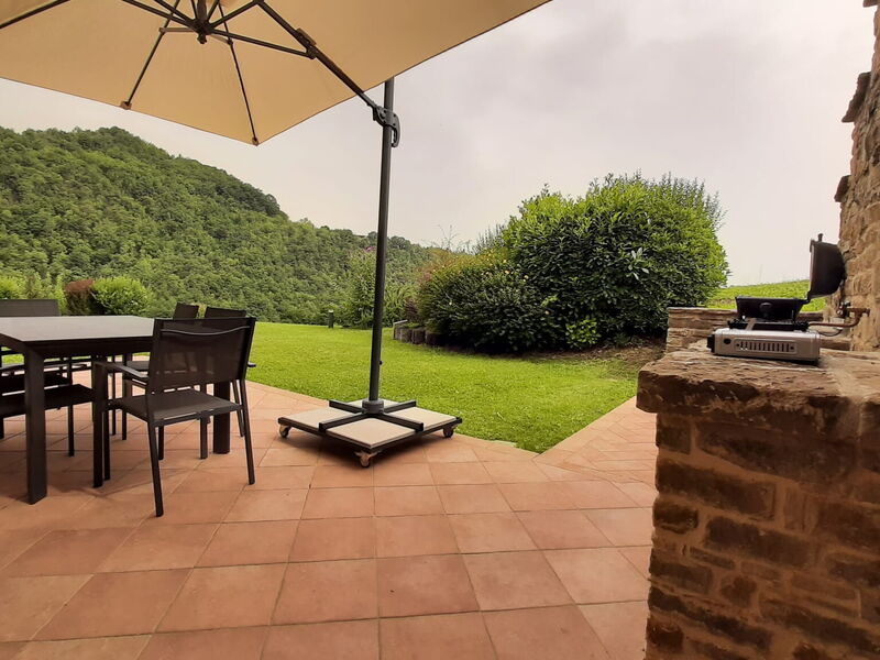 Villa Pietra With Pool On Piemonte Hills