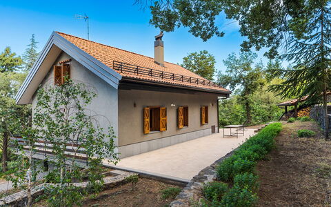 Casa Gibel: Bygning, Træ, Hus, Hjem, Tag, Sommerhus, Arkitektur, Landdistrikt, Dør, Stuehus