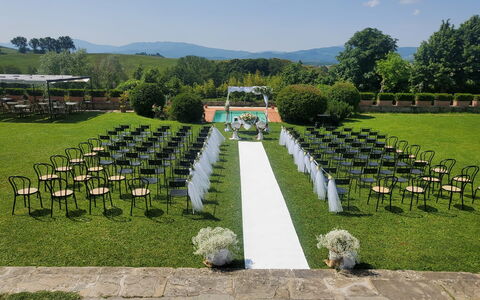 Villa Medicea Lo Sprocco: Landskab, Have, Lawn, Ceremoni, Eng, Parkere, Plantation, Botanisk Have, Gård, Landscaping