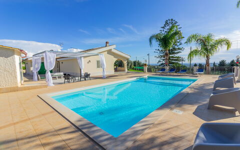Villa Ninfa: Svømmepøl, Fritid, Udvej, Hotel, Fritidscenter, Villa, Eco Hotel, Ferieby