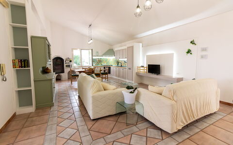 Villa Ninfa: Indretning, Møbel, Gulvbelægning, Etage, Couch, Loft, Træ, Værelse, Stue, Belysning