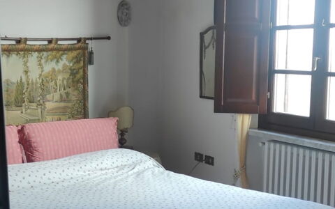 Villa Luce San Miniato: Seng, Soveværelse, Sengetøj, Sengetøj, Møbel, Sengetøj, Indretning, Textile, Etage, Bed Frame