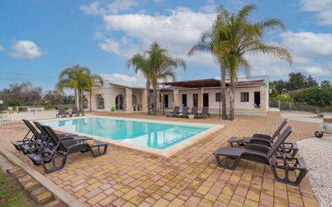Apulia Retreat: Svømmepøl, Udvej, Estate, Hacienda, Skygge, Villa, Eco Hotel, Mansion, Hotel