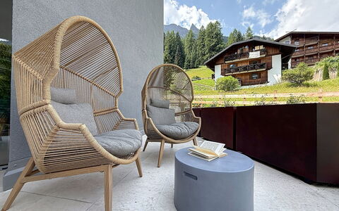 Domus Canazei: Møbel, Stol, Udendørs Møbler, Wicker, Naturmateriale, Stue, Design, Armlæn, Stueplante, Couch