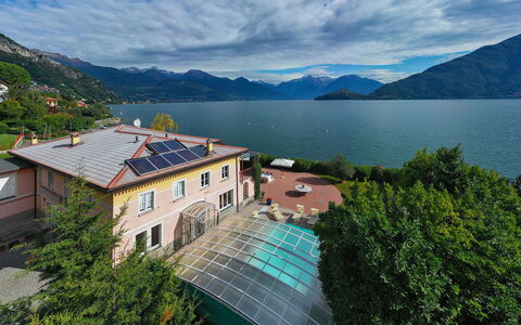 Besanina: Bjergkæde, Ferieby, Villa, Alps, Mansion, Hotel, Udvej, Altan