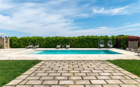 Masseria Ficalindia: Blå, Svømmepøl, Have, Kompositmateriale, Udendørs Møbler, Fritid, Udvej, Landscaping, Skygge, Water Feature