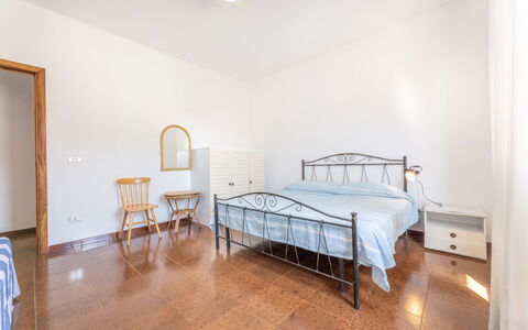 Appartamento Smeraldo, Gallipoli: Gulvbelægning, Etage, Indretning, Seng, Soveværelse, Loft, Værelse, Sengetøj, Bed Frame, Sengetøj