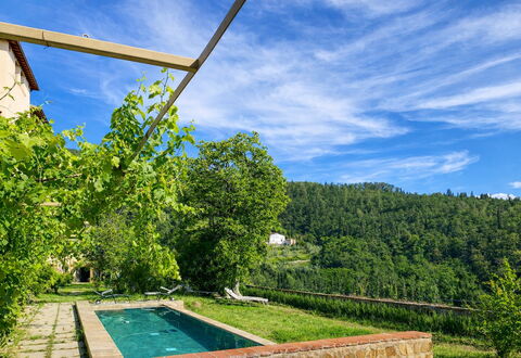 Villa Il Casalino, Florentine Hills with Pool: Hill Station, Eco Hotel, Svømmepøl, Stuehus, Plantation, Backyard