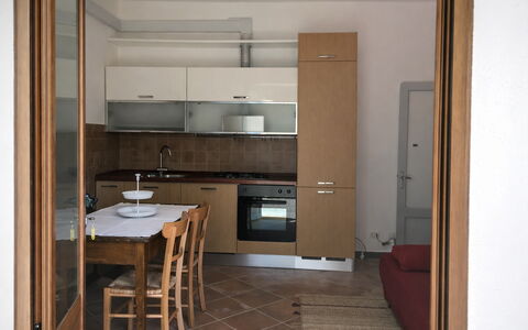 Apartment, Garden, Beigua Unesco Global Geopark: Møbel, Gulvbelægning, Køkken, Køkken Apparat, Etage, Countertop, Træ, Indretning, Større Bandage, Cabinetry