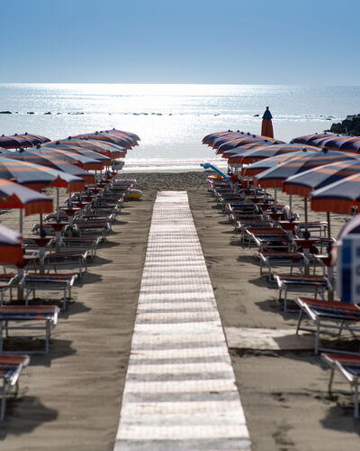 Residence Villarosa Pool and Beach: Strand, Hav, Skygge, Kyst, Paraply, Ocean, Udendørs Møbler, Kyst, Sand, Liggestol
