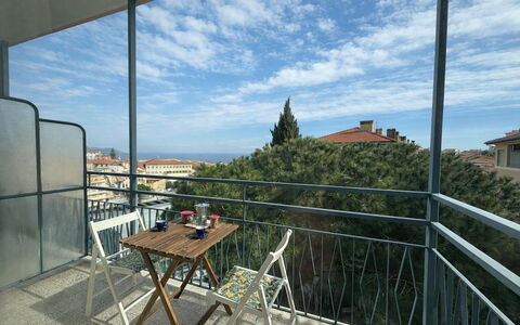 Casa Mimin, Vista Mare, Adults Only, Sanremo: Altan, Lejlighed, Gelænder, Skygge, Stol, Udendørs Møbler, Hegn, Aluminium