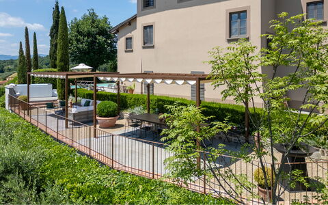 Villa Il Colto: Busk, Have, Skygge, Udendørs Møbler, Gård, Landscaping, Udendørs Struktur, Backyard, Udendørs Bord, Altan