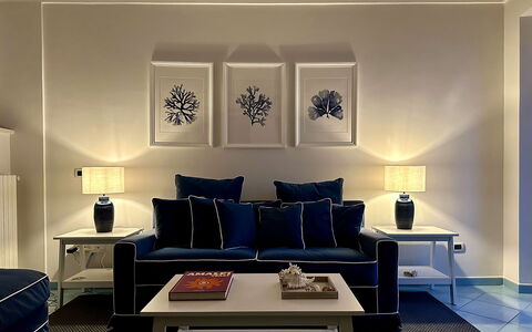 Casa Oscar: Møbel, Indretning, Væg, Gulvbelægning, Couch, Etage, Værelse, Bord, Stue, Textile