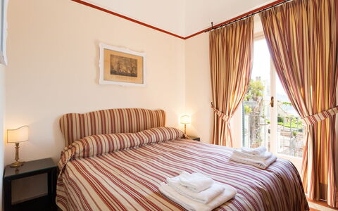 Casa Bellevue: Møbel, Soveværelse, Lejlighed, Sengetøj, Seng, Sengetøj, Sengetøj, Bed Frame, Vinduet Dækker, Vindue Behandling