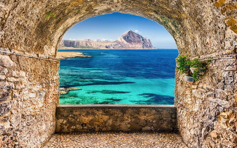 Casa Delfino: Blå, Rots, Hav, Kyst, Coastal Og Oceaniske Landskabsformer, Ocean, Kyst, Bedrock, Tropics