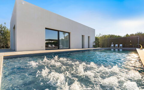 Villa la Isla: Blå, Vand, Svømmepøl, Kompositmateriale, Afspejling, Reflekterende Pool, Water Feature, Udvej, Hotel, Villa