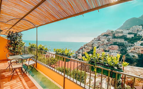 San Sebastiano: Altan, Udvej, Eco Hotel, Stueplante, Hotel, Blomsterkrukke
