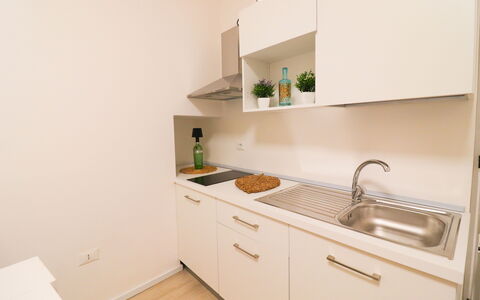 Penelope'S House Centro Storico: Indretning, Køkken, Countertop, Træ, Gulvbelægning, Køkken Apparat, Cabinetry, Etage, Større Bandage, Værelse