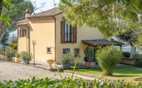 Casale Dolcemare: Hus, Busk, Sommerhus, Hjem, Dør, Have, Estate, Landscaping, Gård