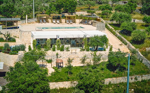 Trullo Emmebi Vista Valle D'Itria: Estate, Eco Hotel, Landscaping, Udvej, Svømmepøl, Fugleperspektiv, Villa