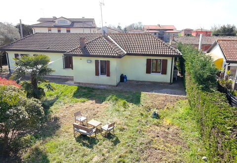 Villa Camerini, Nature, Bikes and Beaches: Bygning, Hus, Boligområde, Tag, Hjem, Sommerhus, Menneskelig Bosættelse, Forstad, Estate, Indkørsel