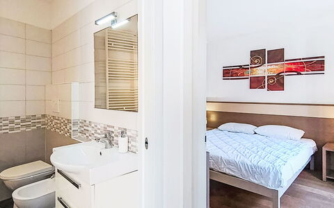 Antica Corte: Indretning, Etage, Gulvbelægning, Seng, Soveværelse, Møbel, Loft, Værelse, Lejlighed, Bed Frame