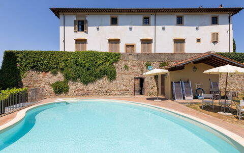 Palaia 629: Svømmepøl, Udvej, Hacienda, Villa, Hotel, Eco Hotel
