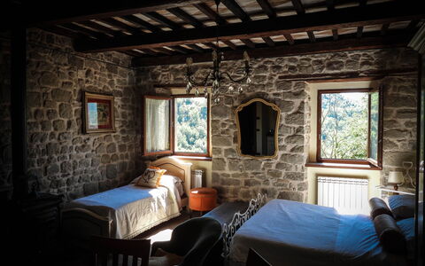 Agriturismo Arcera: Væg, Soveværelse, Seng, Møbel, Sengetøj, Indretning, Sengetøj, Bed Frame, Værelse, Loft