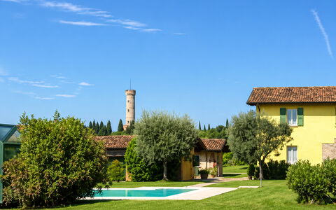 Preseglie Lake Garda: Græs, Busk, Land Lot, Græs-, Almindeligt, Landdistrikt, Estate, Lawn, Have, Sommerhus