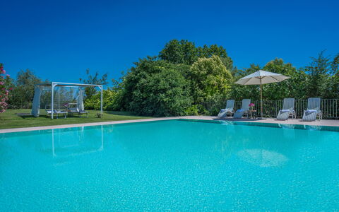 Preseglie Lake Garda: Blå, Svømmepøl, Udvej, Fritid, Udendørs Møbler, Skygge, Eco Hotel, Thermae, Landscaping, Liggestol