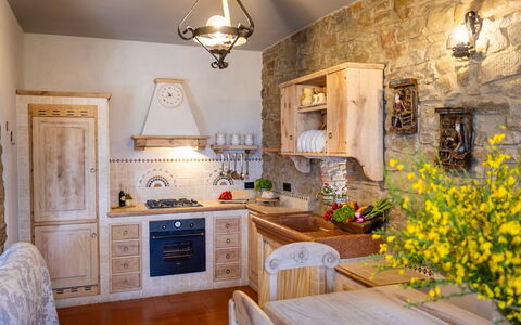 Casa Ivan: Møbel, Indretning, Træ, Gulvbelægning, Køkken, Cabinetry, Countertop, Hjem, Etage, Belysning