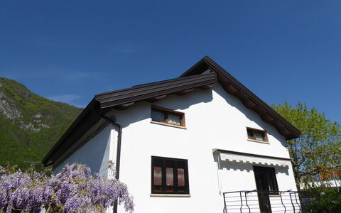 House Angy: Hus, Hjem, Sommerhus, Tag, Dør, Hældning, Altan, Maling, Stuehus, Sidespor