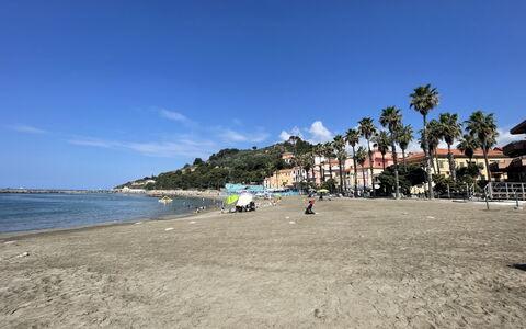 La Casetta del Pescatore: Krop Af Vand, Vand, Strand, Kyst, Kyst, Coastal Og Oceaniske Landskabsformer, Sand, Sommer, Hav, Bank