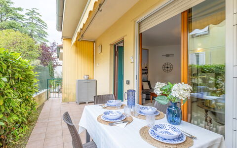 Corte Marina Apartment: Hjem, Lejlighed, Dør, Stueplante, Altan, Blomsterkrukke, Hotel, Villa