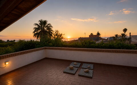 Villa Lina: Sollys, Skumring, Skygge, Aften, Eco Hotel, Landscaping, Hacienda, Walkway, Altan