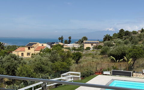 Rari House: Træ, Svømmepøl, Udvej, Skygge, Eco Hotel, Udendørs Møbler, Fritid, Estate, Landscaping