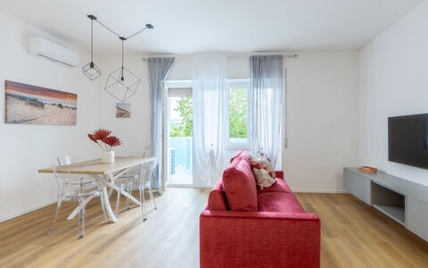 Suite Pineta: Indretning, Gulvbelægning, Møbel, Etage, Trægulve, Træ, Værelse, Loft, Stue, Couch