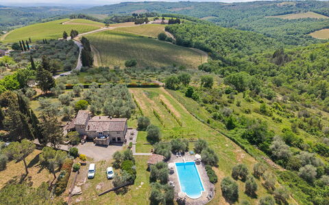 San Sano Retreat, Chianti Vineyard Views & Diving: Hus, Landskab, Landdistrikt, Estate, Land Lot, Sommerhus, Stuehus, Landsby, Fugleperspektiv, Landscaping