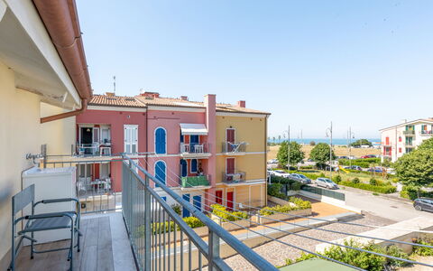Seaside Apartment: Lejlighed, Urban Design, Ejerlejlighed, Blandet Brug, Altan, Parkering