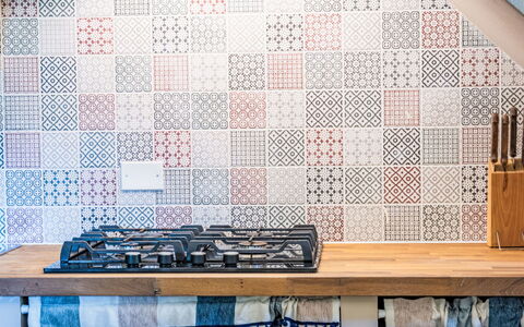Fibbialla: Gulvbelægning, Flise, Køkken, Design, Tapet, Reoler, Mosaic, Mønster