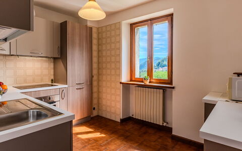 Casa Giamba: Indretning, Gulvbelægning, Køkken, Træ, Loft, Countertop, Værelse, Cabinetry, Møbel, Køkken Apparat