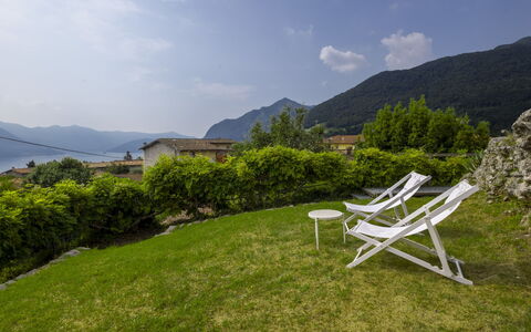 Casa Torre Il Castello: Møbel, Køkken & Spisebord, Stol, Etage, Hav, Altan, Ocean, Udvej, Eco Hotel, Spisestue