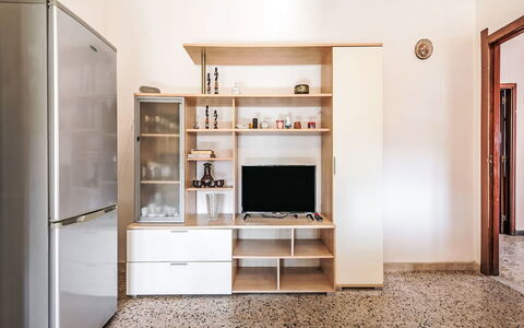 Villetta Luisa: Møbel, Køkken & Spisebord, Stol, Etage, Hav, Altan, Ocean, Udvej, Eco Hotel, Spisestue