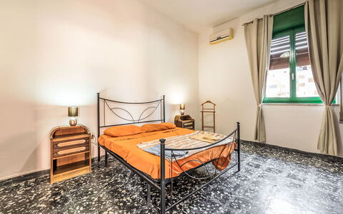 Villetta Luisa: Møbel, Køkken & Spisebord, Stol, Etage, Hav, Altan, Ocean, Udvej, Eco Hotel, Spisestue