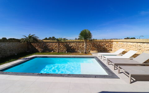 Villa Ginevra Luxury Otranto: Blå, Svømmepøl, Kompositmateriale, Udvej, Udendørs Møbler, Flise, Hotel, Design, Villa, Eco Hotel
